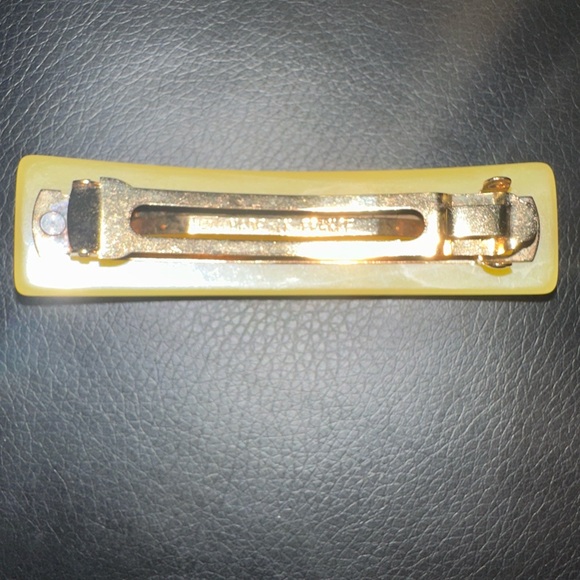 Louis Vuitton Yellow and Black Floral Hair Clip PRE-OWNED - Picture 4 of 10